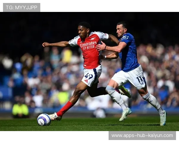 英格兰中场轮换:谁能成为队内最佳连接点? 英格兰中场轮换:谁能成为队内最佳连接点?